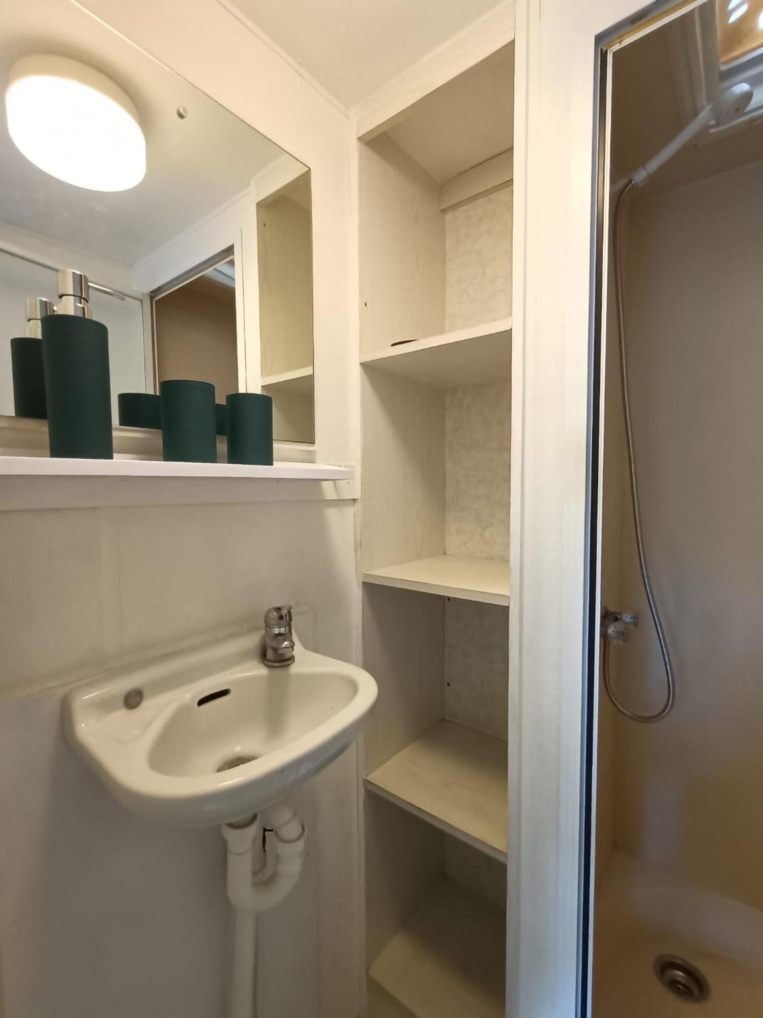 ホテル Tinyhaus Idyllisch Am Waldesrand コットブス エクステリア 写真